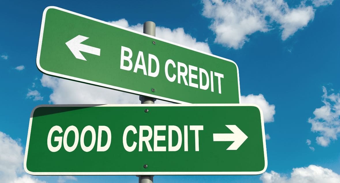 Good credit and bad credit sign boads